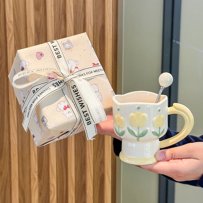 Elegant Tulip Ceramic Cup Mug Gift for Girlfriend Best Friend Birthday Wedding Souvenir