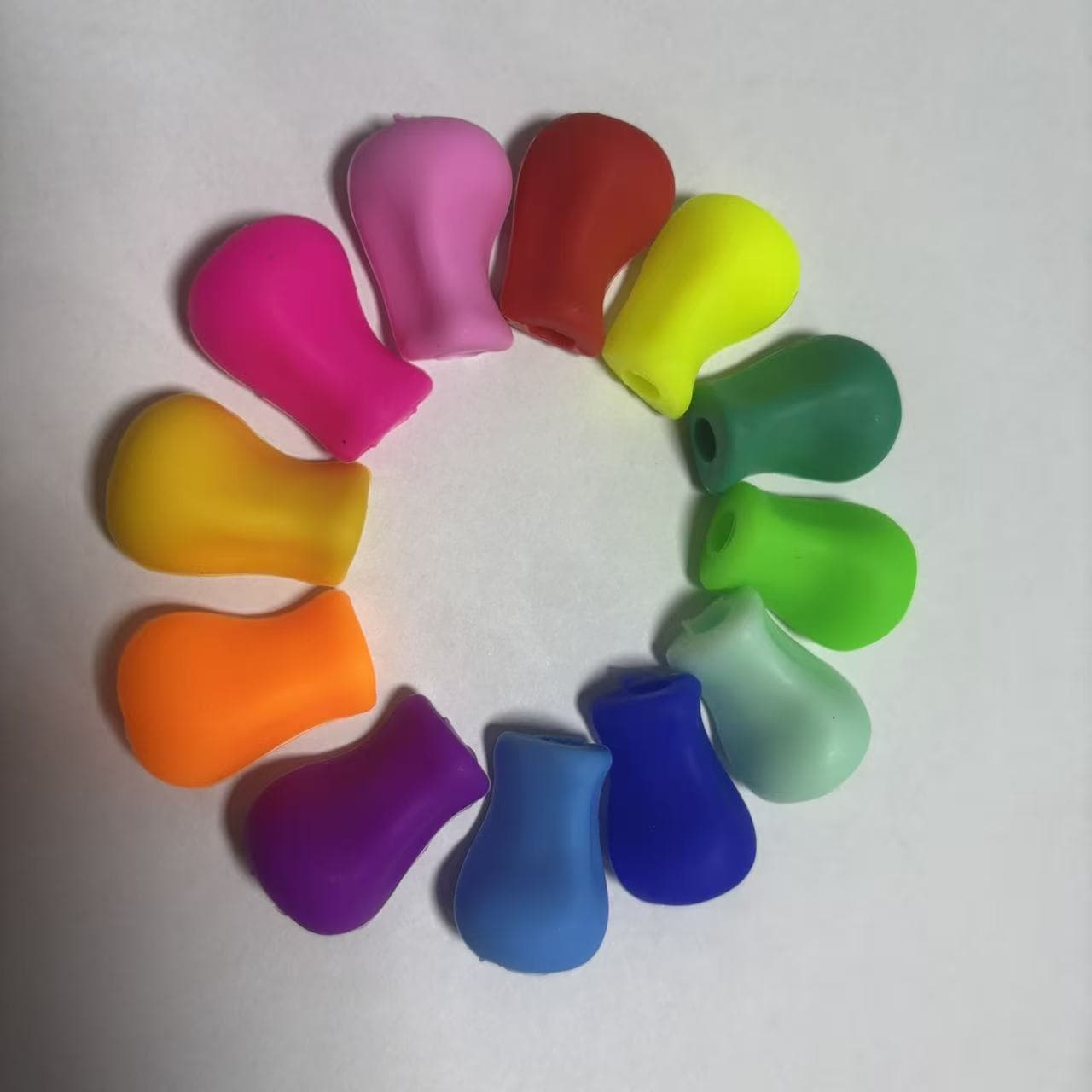 Children's Pencil Grip Corrector for Elementary Students, Silicone Writing Posture Correction Pencil Holder, Wholesale