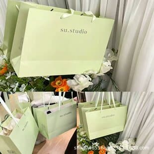 Custom Thick Shoulder Paper Bags for Clothing Store Shopping Bags Gift Bags with Logo Printing
