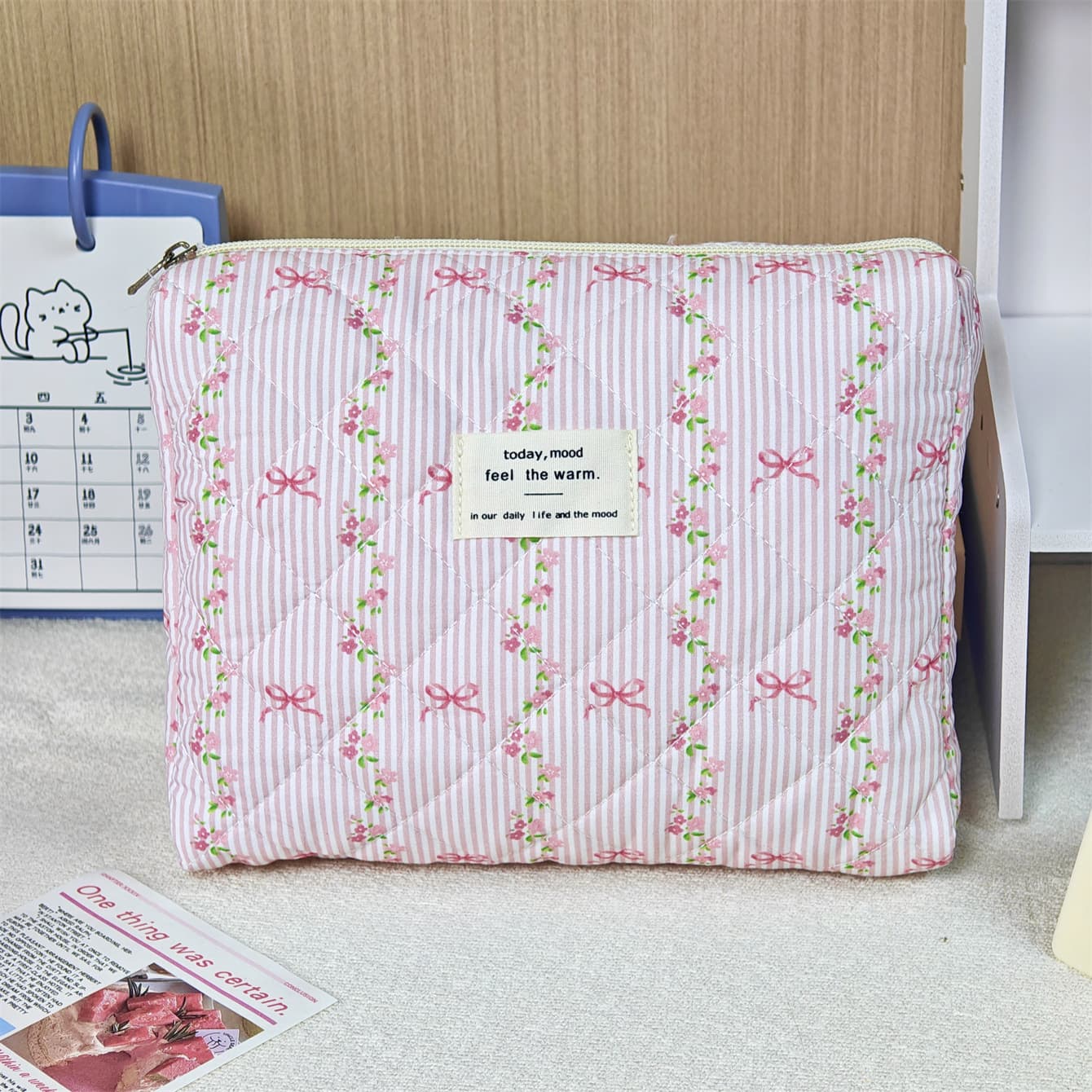Handheld Cosmetic Bag Butterfly Storage Pouch Quilted Floral Pencil Case Ins Travel Makeup Organizer Waterproof and Dirt-Resistant