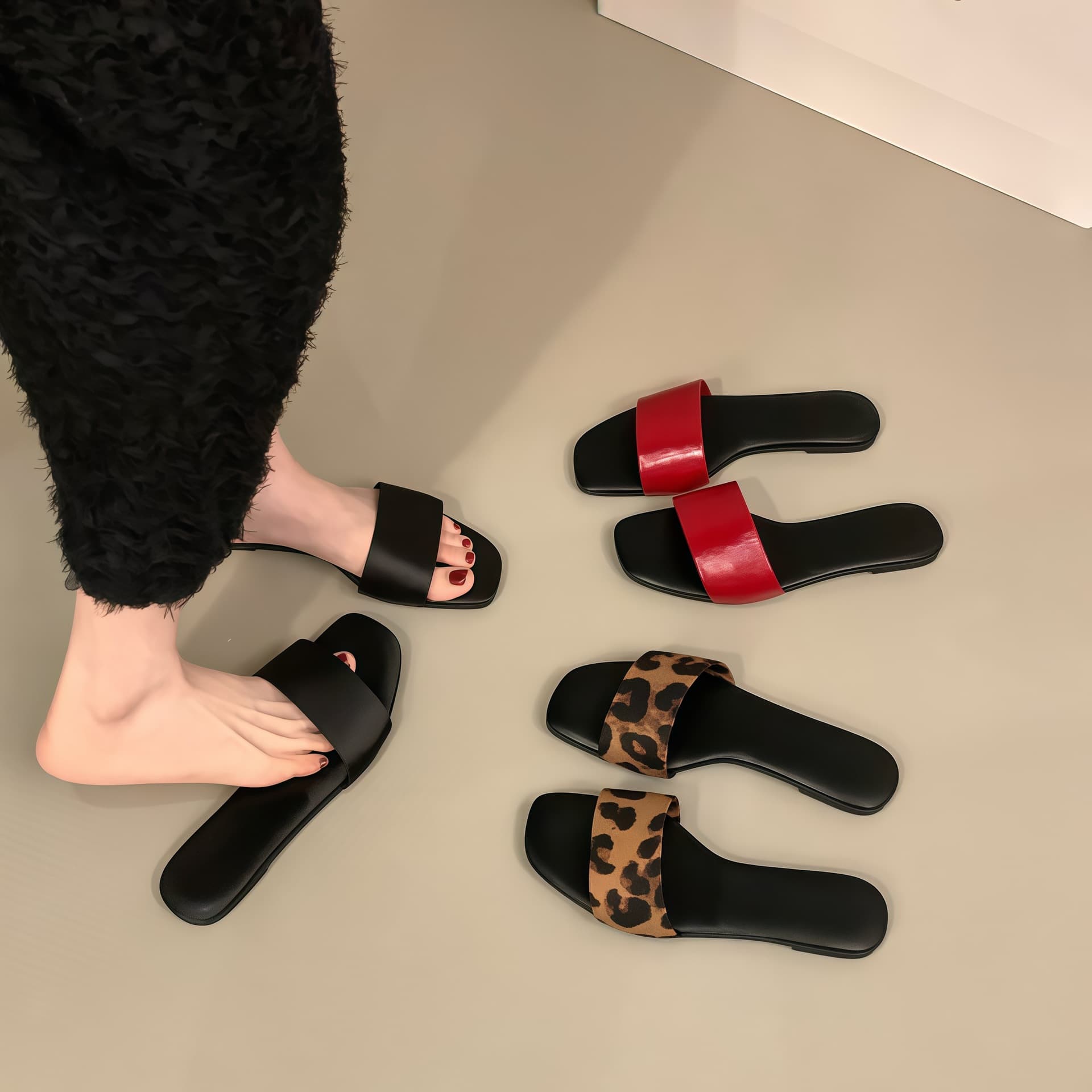 Chuyuji Flat Leopard Print Slide Sandals for Women Outdoor Wear 2026 Summer Red Dress Vacation Beach Sandals
