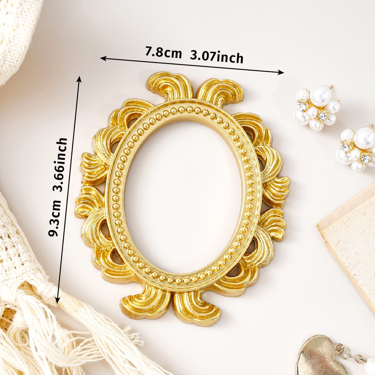 European-style 3D vintage gold patterned prop frame decoration, suitable for photography and atmosphere props