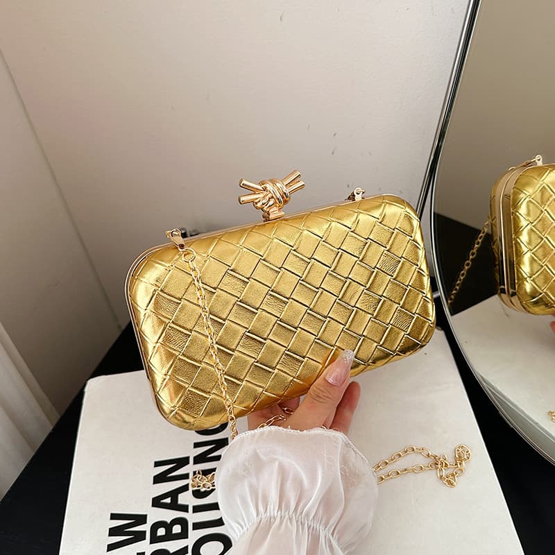 Cross-border small fragrance hand-woven evening bag armpit texture clutch bag new European and American retro shoulder crossbody bag