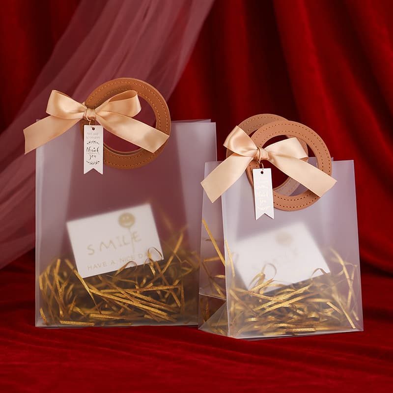 Creative Wedding Favor Bags for Bridesmaids and Groomsmen, Candy Boxes with Handles, Premium Gift Bags Wholesale