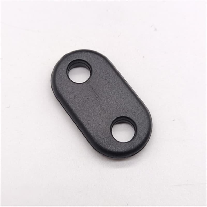 Plastic double-hole lace buckle, PVC soft rubber round hole adjustment, shoelace cat eye buckle, plastic pig nose spring buckle.