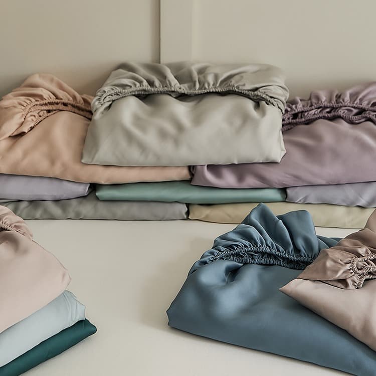 Summer Solid Color Tencel Lyocell Fitted Sheet Flat Sheet Set Silk-Like Smooth Cooling Pillowcase 3-Piece Set