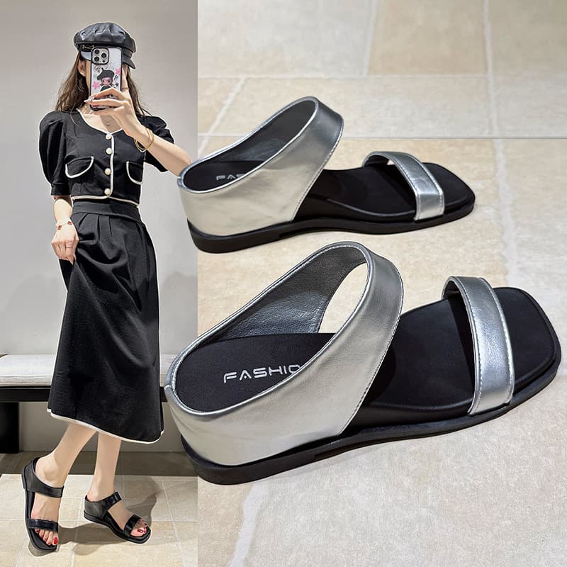 Niche Platform Height Roman Sandals for Women 2026 New Summer Outdoor Wear with Dresses Versatile Commuter Beach Sandals