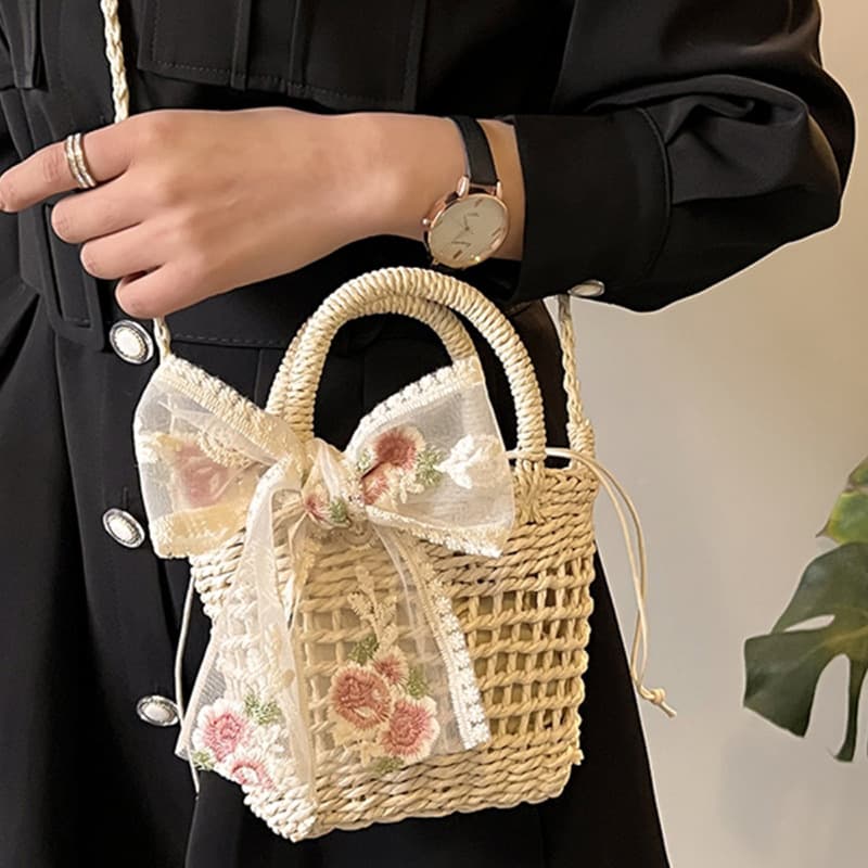 Summer Handwoven Bag Women 2026 New Fashion Straw Crossbody Bag Women Beach Vacation Handheld Bucket Bag