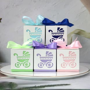 European-style Hollow Baby Stroller Candy Box, Baby Full Moon Candy Paper Box Wholesale Gift Box Gift Box Handheld