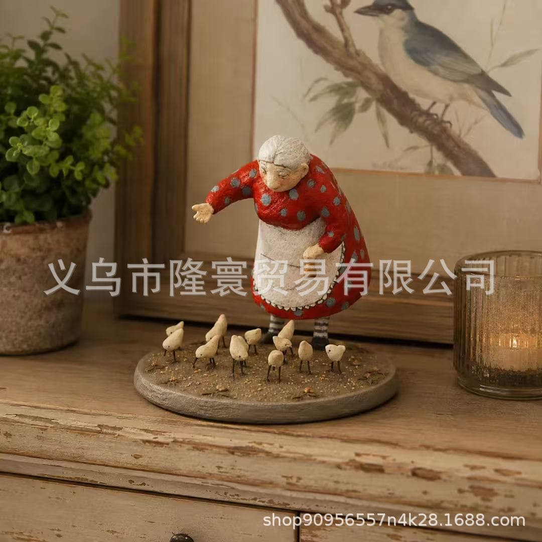 New Cross-Border Product Grandma Feeding Birds Figurine
