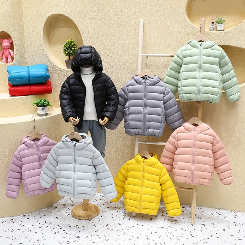 Wholesale Lightweight Silk-like Down Coats for Children in Autumn and Winter, Stylish Boys' and Girls' Clothing, Medium to Large Kids' Velvet Silk Garments