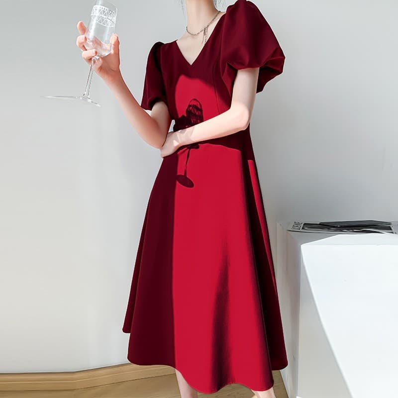 Plus Size French V-Neck Hepburn Style Wine Red Dress for Women Summer Puff Sleeve Slimming Concealing Belly Long Dress 2335