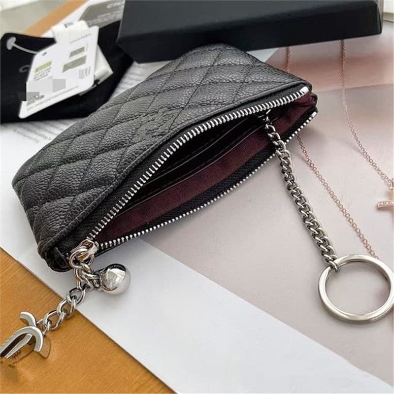2018 European and American style cowhide long wallet for women, with stitched details, large capacity, suitable for ID cards and cards, and can be carried around for storage.