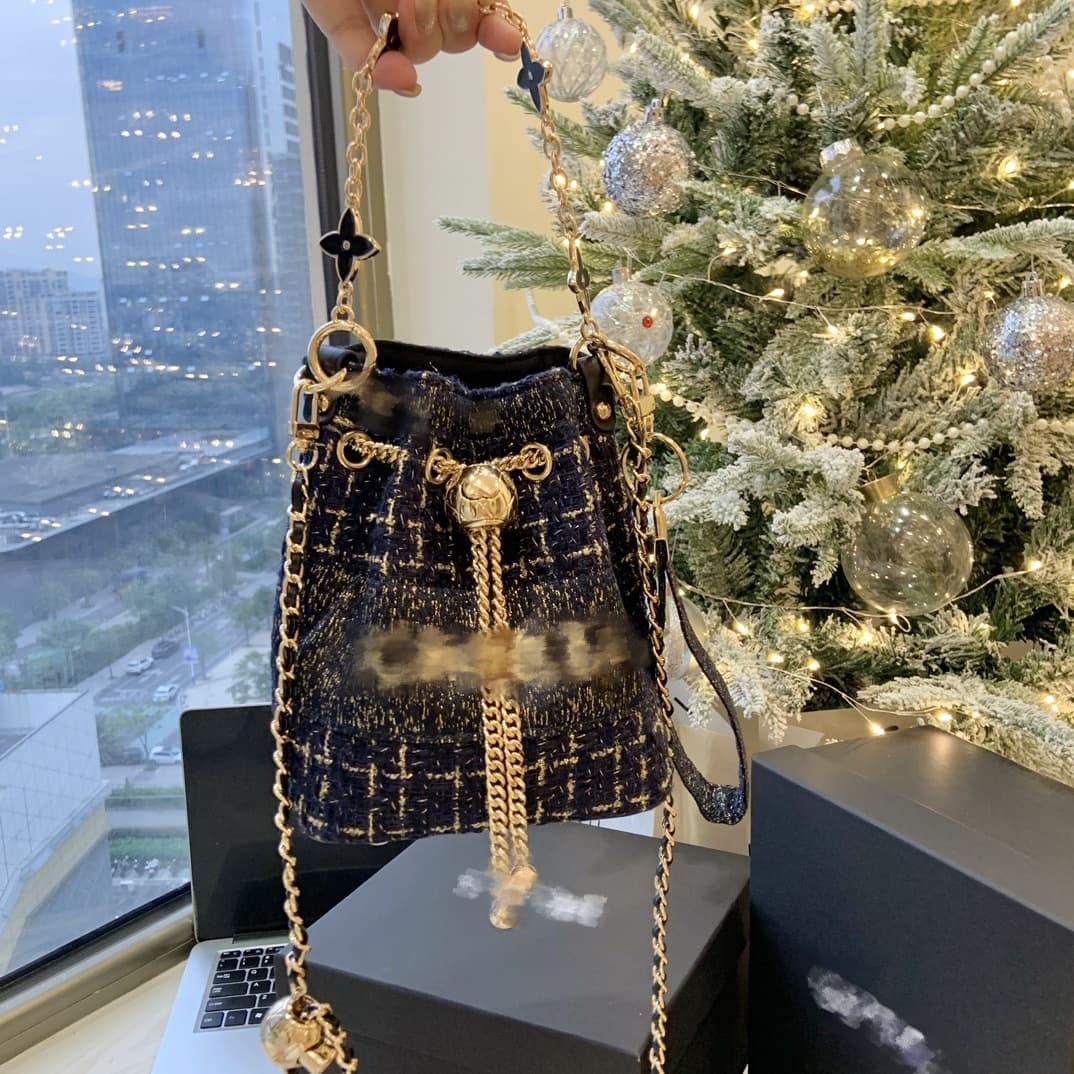 Christmas CC Counter VIP Ribbon Girdle Transformation Woolen Bucket Bag Chain Crossbody Satchel Women's Bag Gift Box