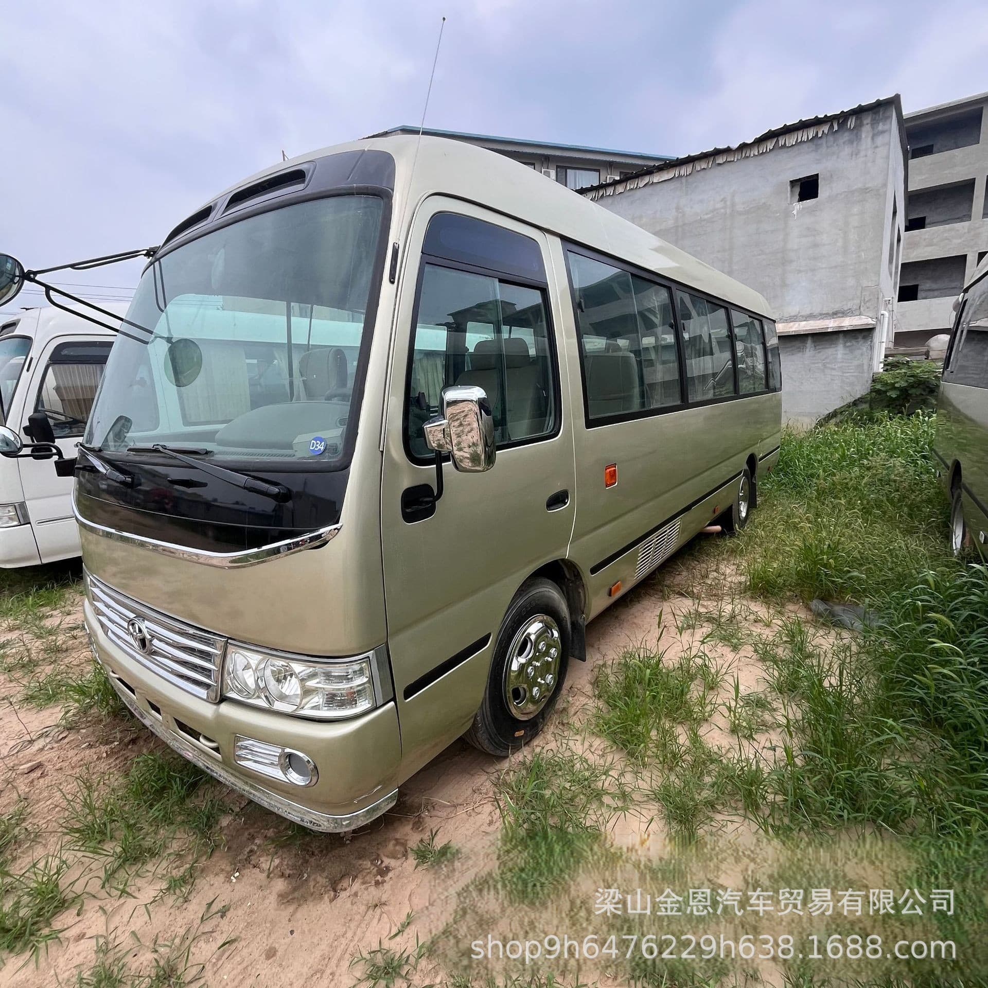 Coaster Luxury Business Vehicle Minibus Toyota Coaster 19 Seats 20 Seats Coach Original Paint Automatic Door