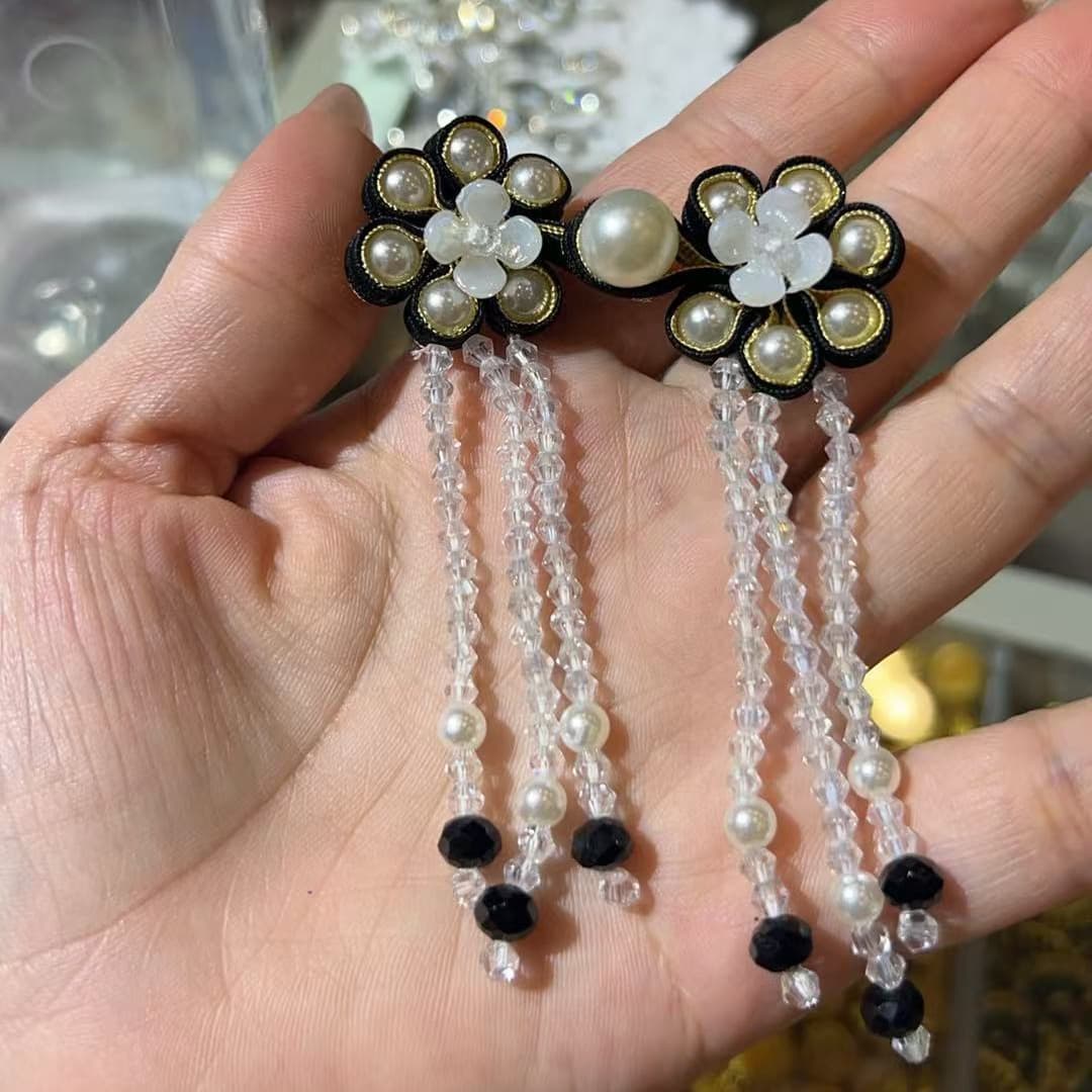 Qipao Crystal Pan Kou Hand-Sewn Cat's Eye Bead Decoration, Republic of China Style Chinese Collar Button, Heavy Craft Tassel Button Chain
