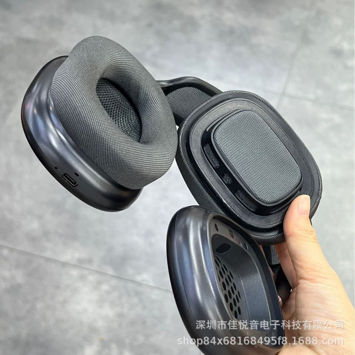 Cross-border Hot Selling AirMAX Magnetic Wireless Over-Ear Bluetooth Headphones with Leather Case, Sports Stereo Pop-Up Headphones