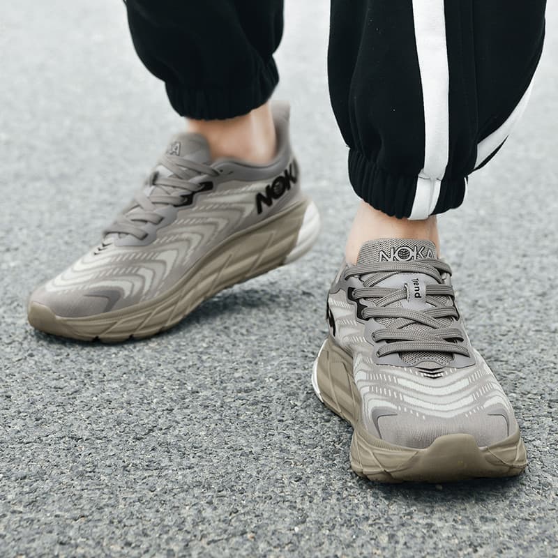 Wholesale 2025 New Fashion Cushioned Running Shoes Sports Trendy Casual Thick Sole Soft Sole Running Shoes for Men