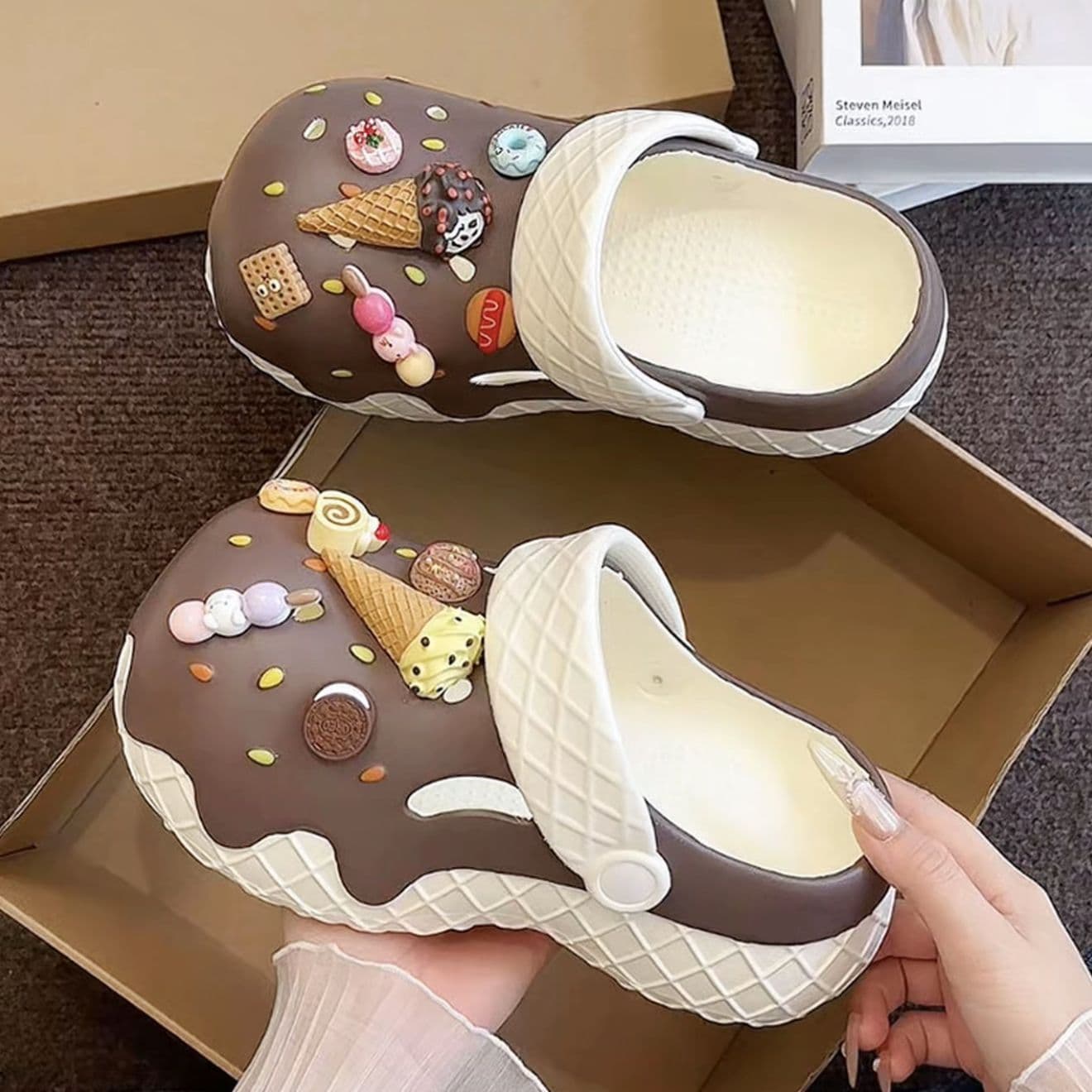 2026 New Style Ice Cream Croc Sandals for Women, Cartoon Design, Wearable Outdoors, Beach Shoes, Soft Thick Sole, Non-Slip Comfortable