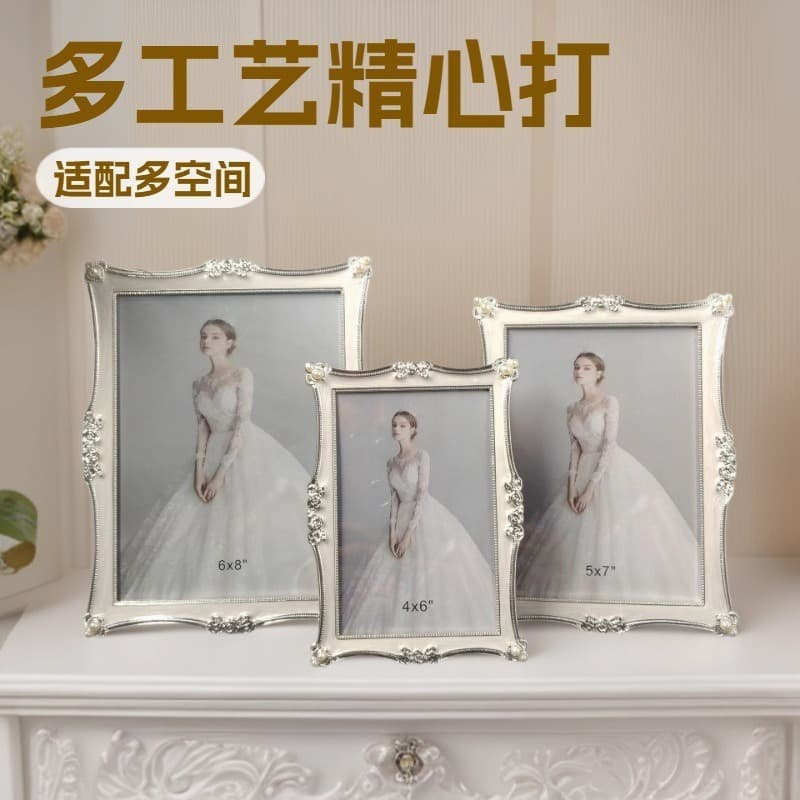 Simple, fashionable and environmentally friendly zinc alloy metal photo frame, photo studio photo frame, model room display table