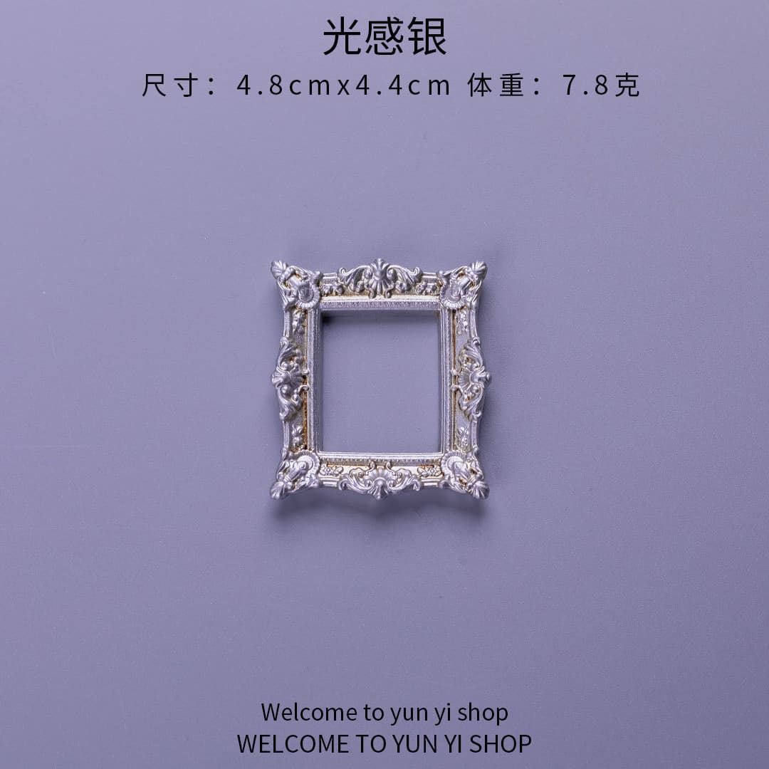 New Creative Baroque Frame Miniature Landscape DIY Decoration Accessories Car Desktop Resin Small Ornament Wholesale