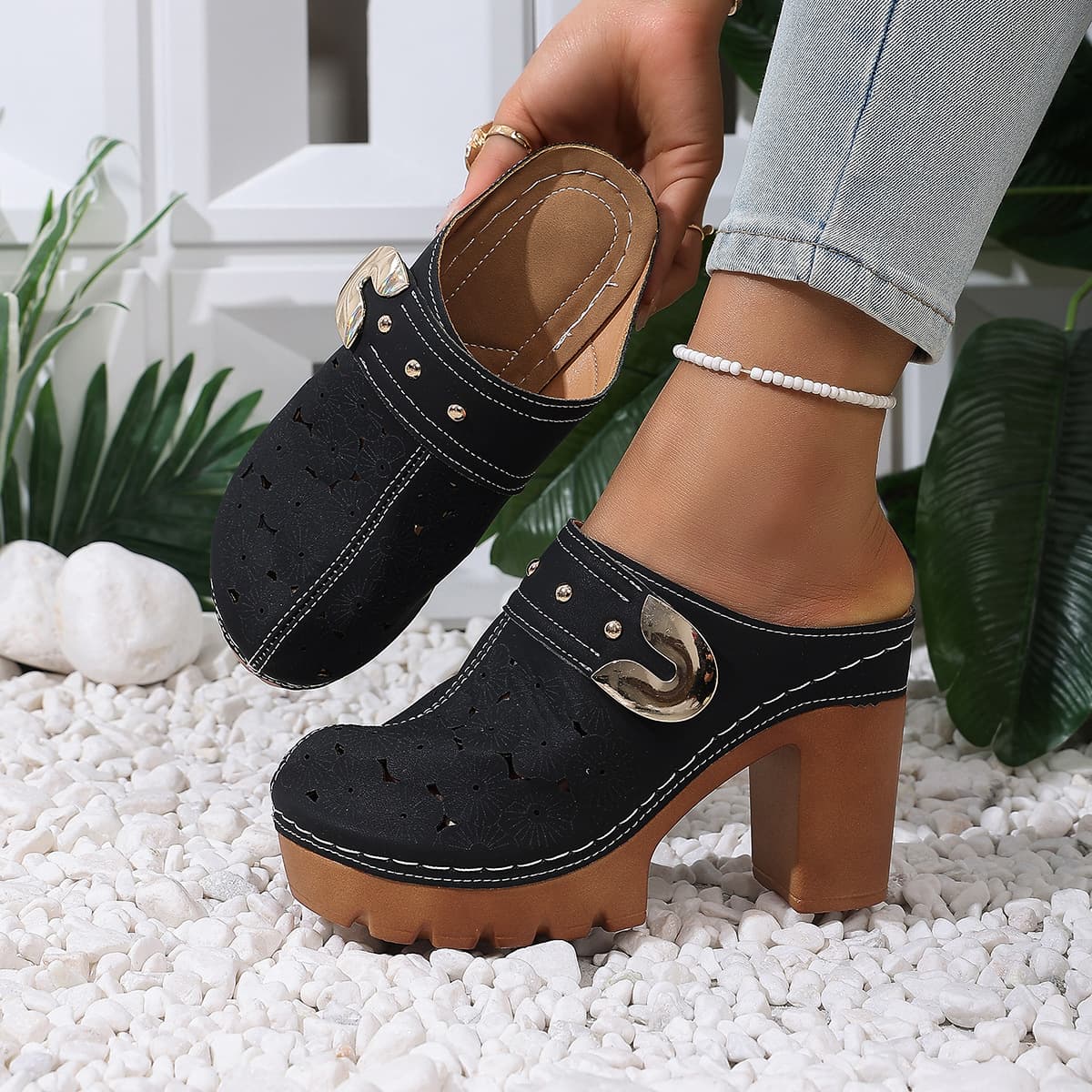 Cross-border Europe and America Fashion High Heel Sandals Women 2026 Summer New Style Pointed Toe Chunky Heel Women's Slippers