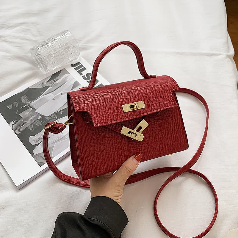 Women's Small Handbag, New Spring/Autumn Style with Lock Buckle, Fashionable Shoulder Bag, Trendy Crossbody Bag