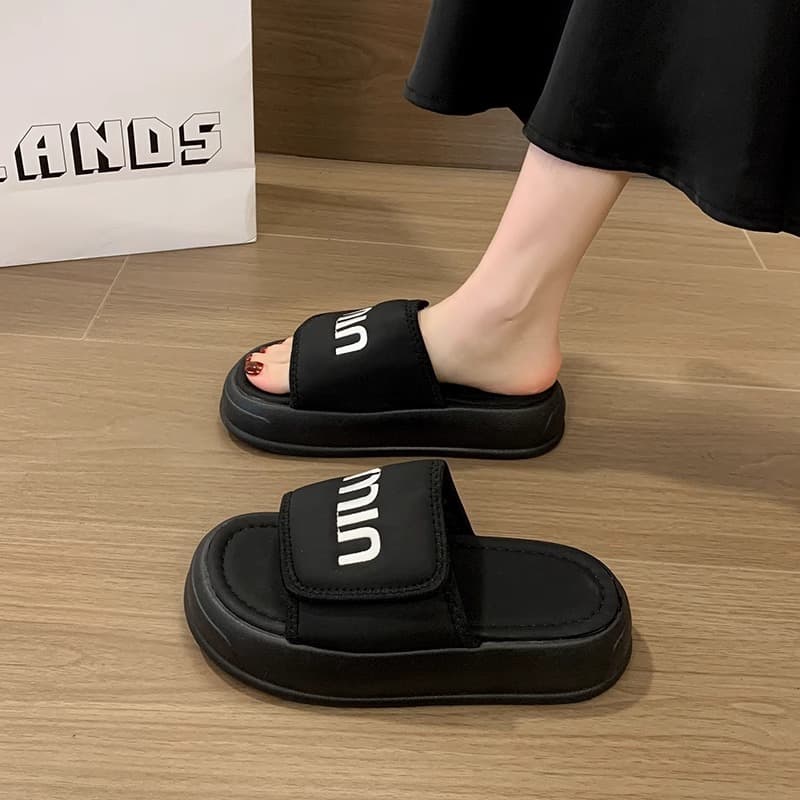 Thick Sole Sandals for Women Summer Outdoor 2026 New Style, Popular One Strap Fashion Beach Sandals to Pair with Dresses