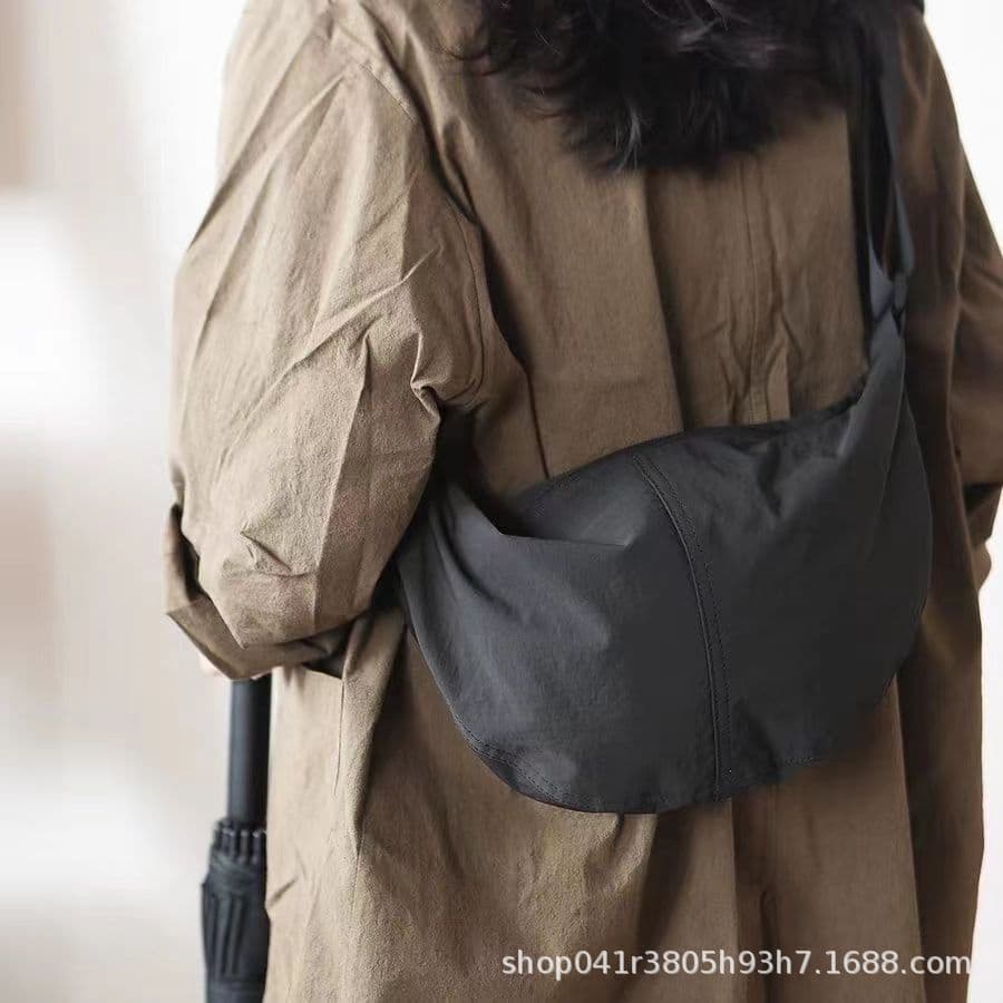 Bugoo Forest Nylon Cloth Bag Women's Casual Bag Wide Shoulder Strap Single Shoulder Crossbody Bag Minimalist Lightweight Crescent Bag B510