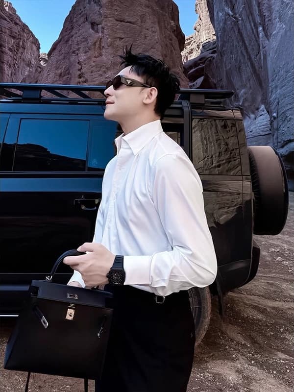 British Style Men's French V-Neck Shirt Light Business Commute Outfit Premium Business Casual Suit Shirt