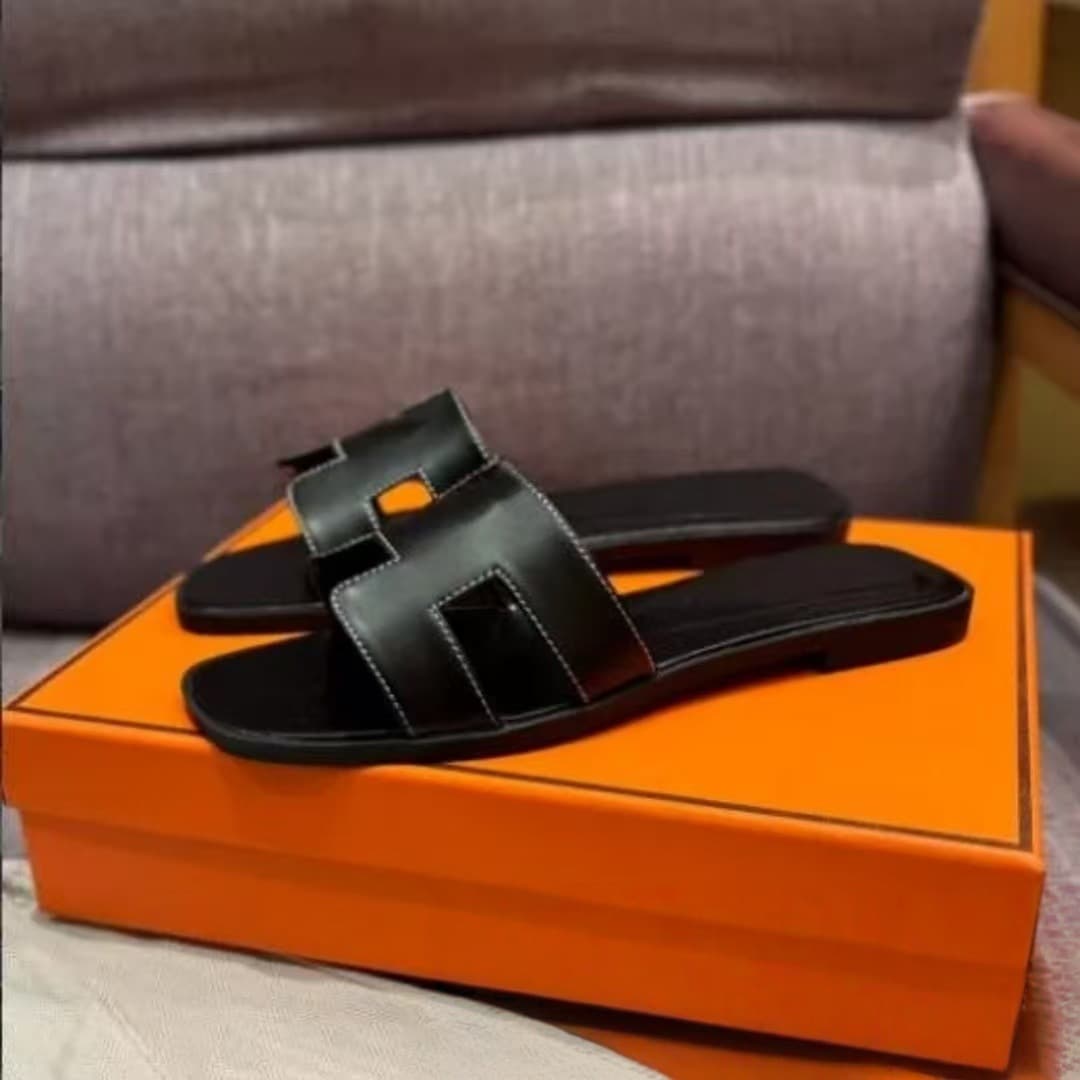 Women's H-Strap Slippers, Versatile Fashion Classic Large Size British Style, Breathable Cool Sensation, Exclusively for Export