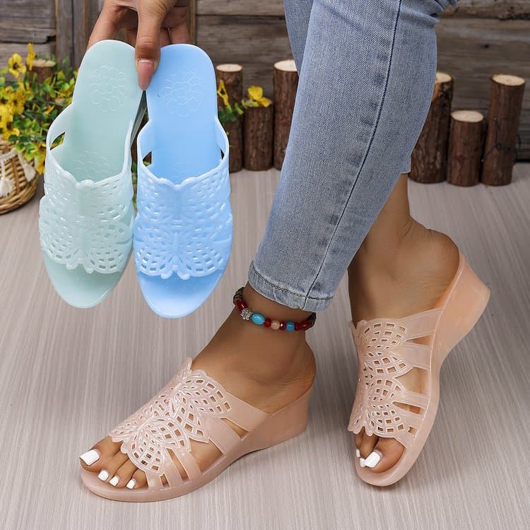 Summer New Crystal Slippers for Women Thick Sole High Heel Crystal Transparent Sandals Outdoor Wedge One-Band Slippers