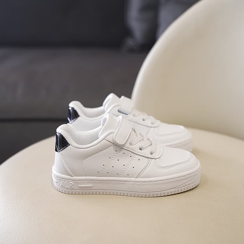 Baby Walking Shoes Breathable Casual Sneakers Viral Kids Board Shoes 2025 Spring Autumn New Style Boys White Shoes Girls