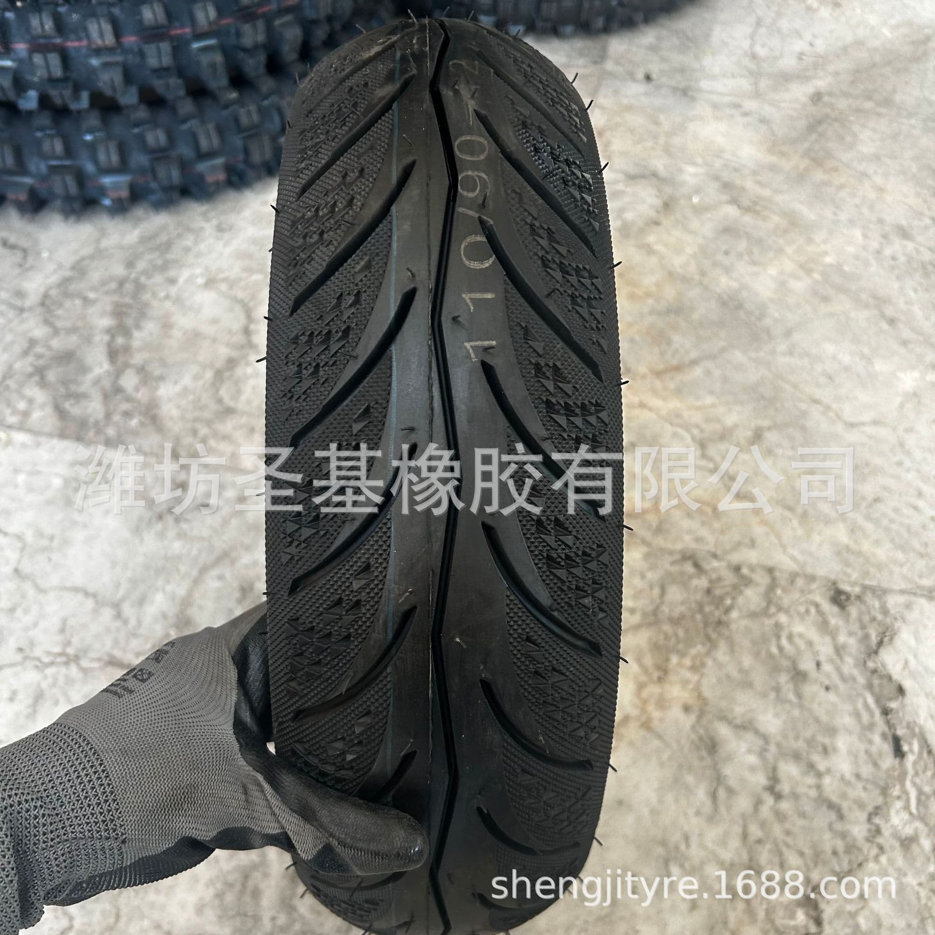 Factory Wholesale Motorcycle Tire Tubeless 110/90-12