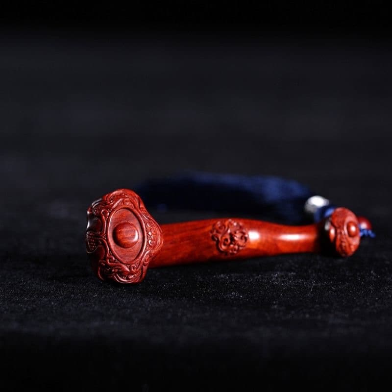 Small-leaf rosewood lotus Ruyi hand-held ornament, wishing all things go well, cypress carving, auspicious home tea table decoration