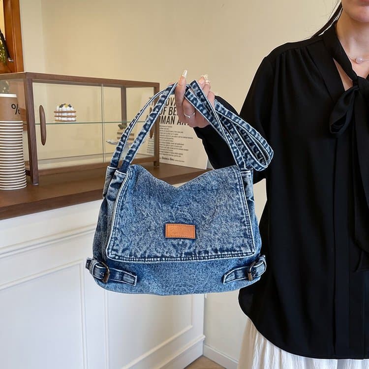 Vintage Large Capacity Denim Messenger Bag for Women, Retro College Student Commute Shoulder Bag Crossbody Bag