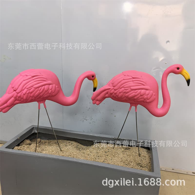HDPE Plastic Flamingo Ornament Outdoor Garden Decoration Artificial Animal Stake Amazon Bestseller