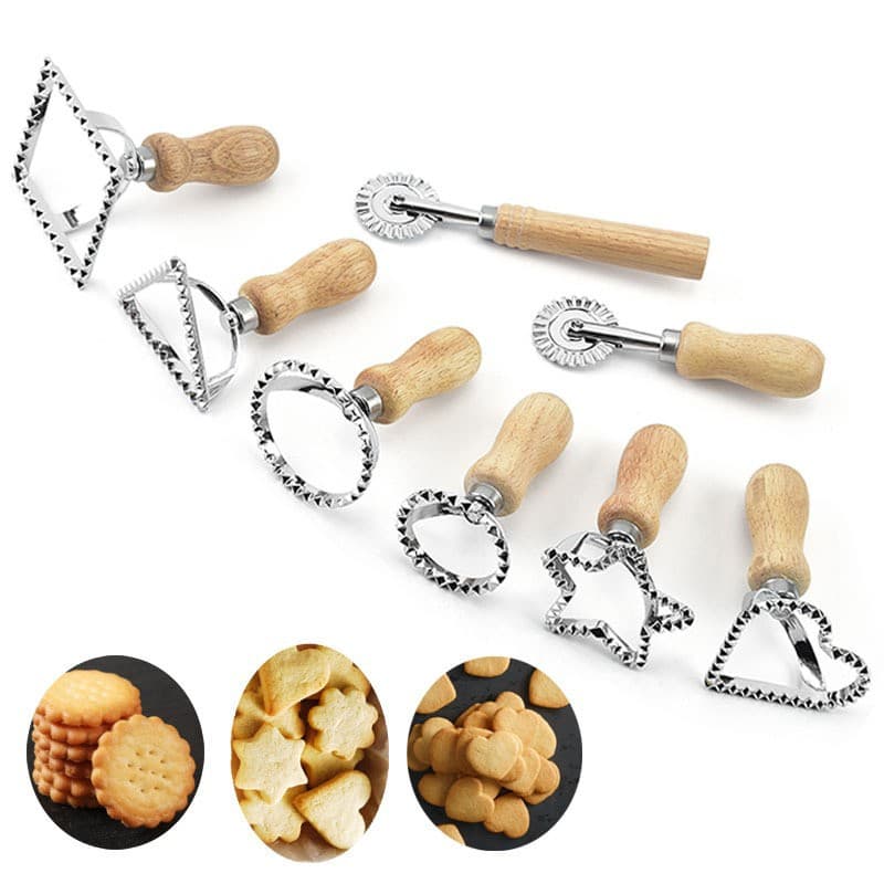 Factory Direct Zinc Alloy Cookie Cutter with Wooden Handle, Scalloped Edge Biscuit Press, Dumpling Wrapper Crimper, Embossed Cookie Mold
