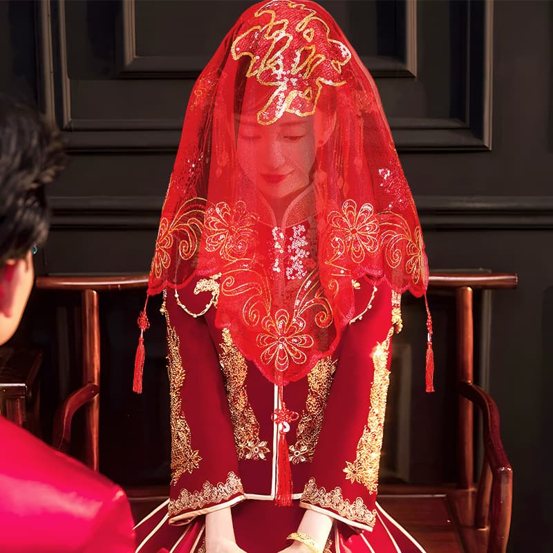 Bride Red Veil Semi-Transparent Head Scarf for Chinese Wedding Xiuhe Suit Red Covering Headcloth Wedding Supplies