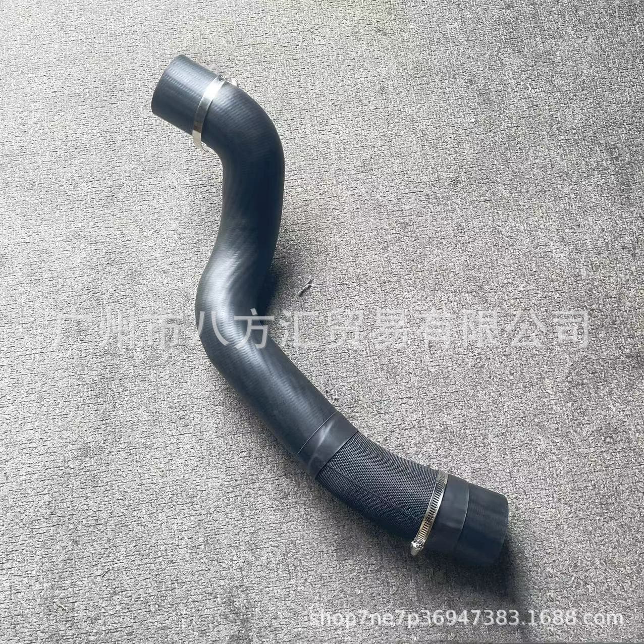AB39-6K683-CE is suitable for Ford RANGER intercooler water hoses AB396K683CE