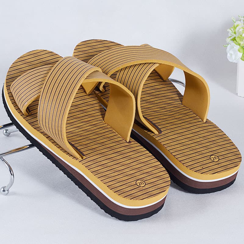 Summer Slippers Men Thick Sole Non-Slip Indoor Foam Sole Beach Slippers Hard Sole Cool Slippers Summer
