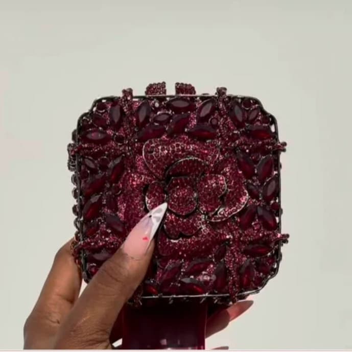 Stone Clutch Bag Conch Crystal Rhinestone Evening Bag Party Banquet Dress Bag Handbag for Women Full Rhinestones