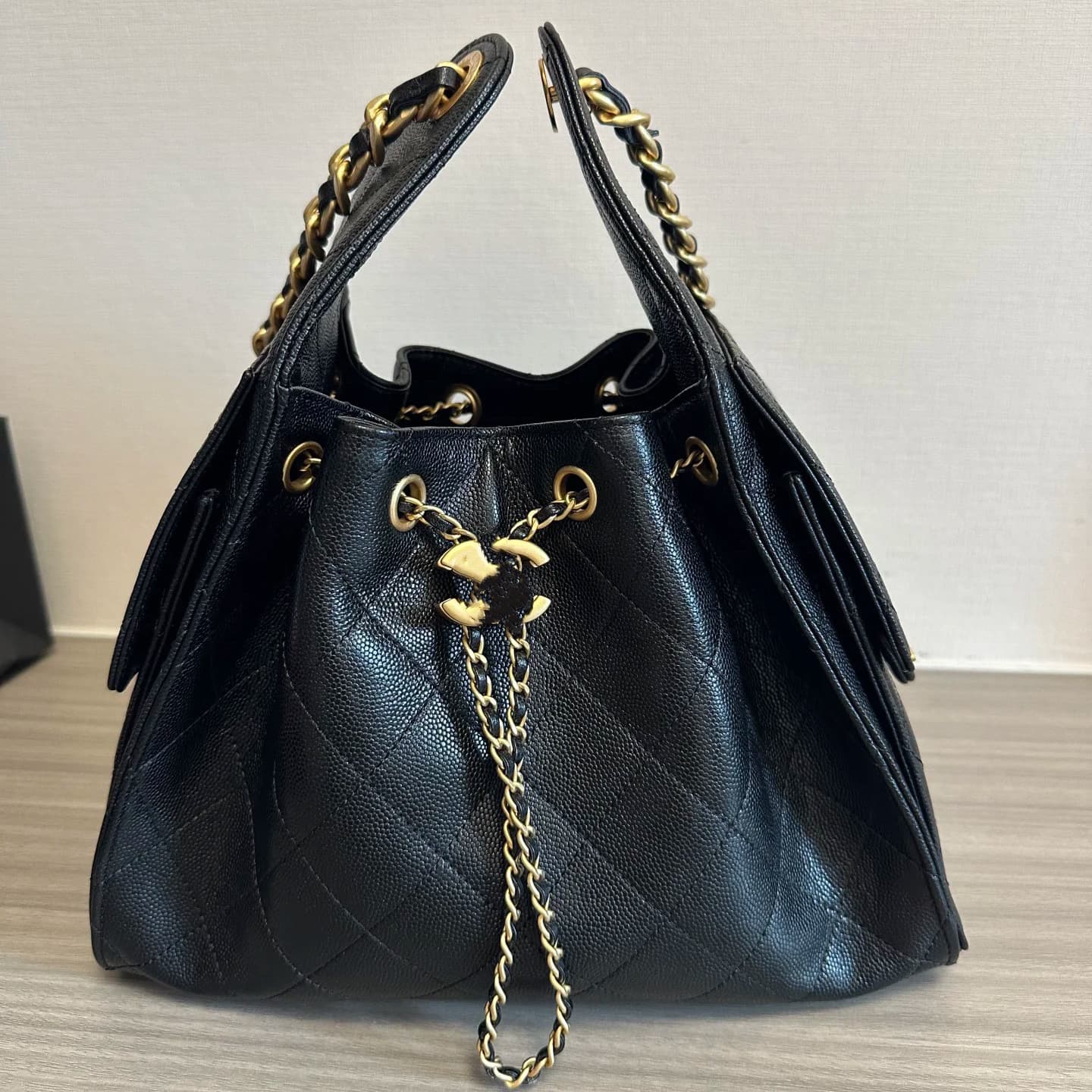 2025 New Genuine Leather Women's Bag, 25 Chobo Hippie Bucket Bag, Caviar Small Ball Pattern Single Shoulder Handheld/Crossbody Bag