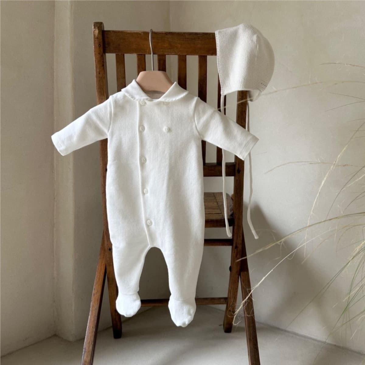 2026 Fall Newborn Clothes A-Class Baby Small Lapel Open-Front Single-Breasted Long-Sleeve Footed Bodysuit Onesie