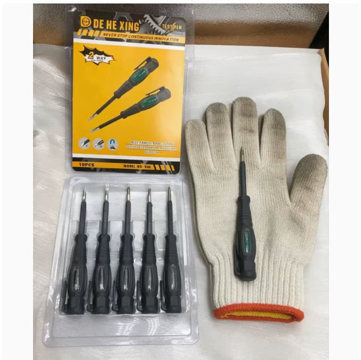 Electrical Voltage Tester with Protective Features