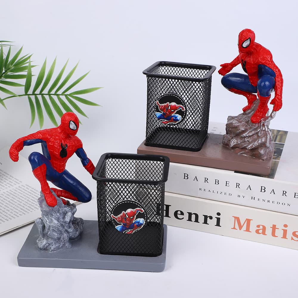 Cross-border new product dynamic Spider-Man grid pen holder birthday gift ornaments resin crafts student gift figures
