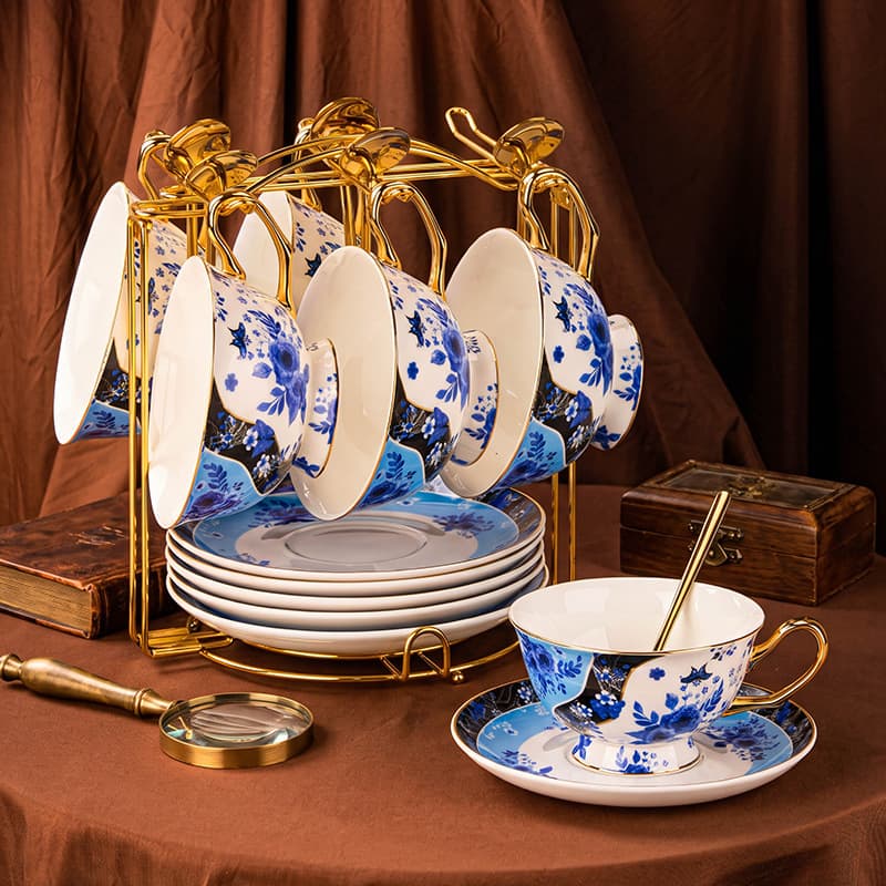 Light Luxury Bone China Blue and White Coffee Cup and Saucer Set, Gold-Rimmed Ceramic English Afternoon Tea Floral Cup, Premium Gift Wholesale