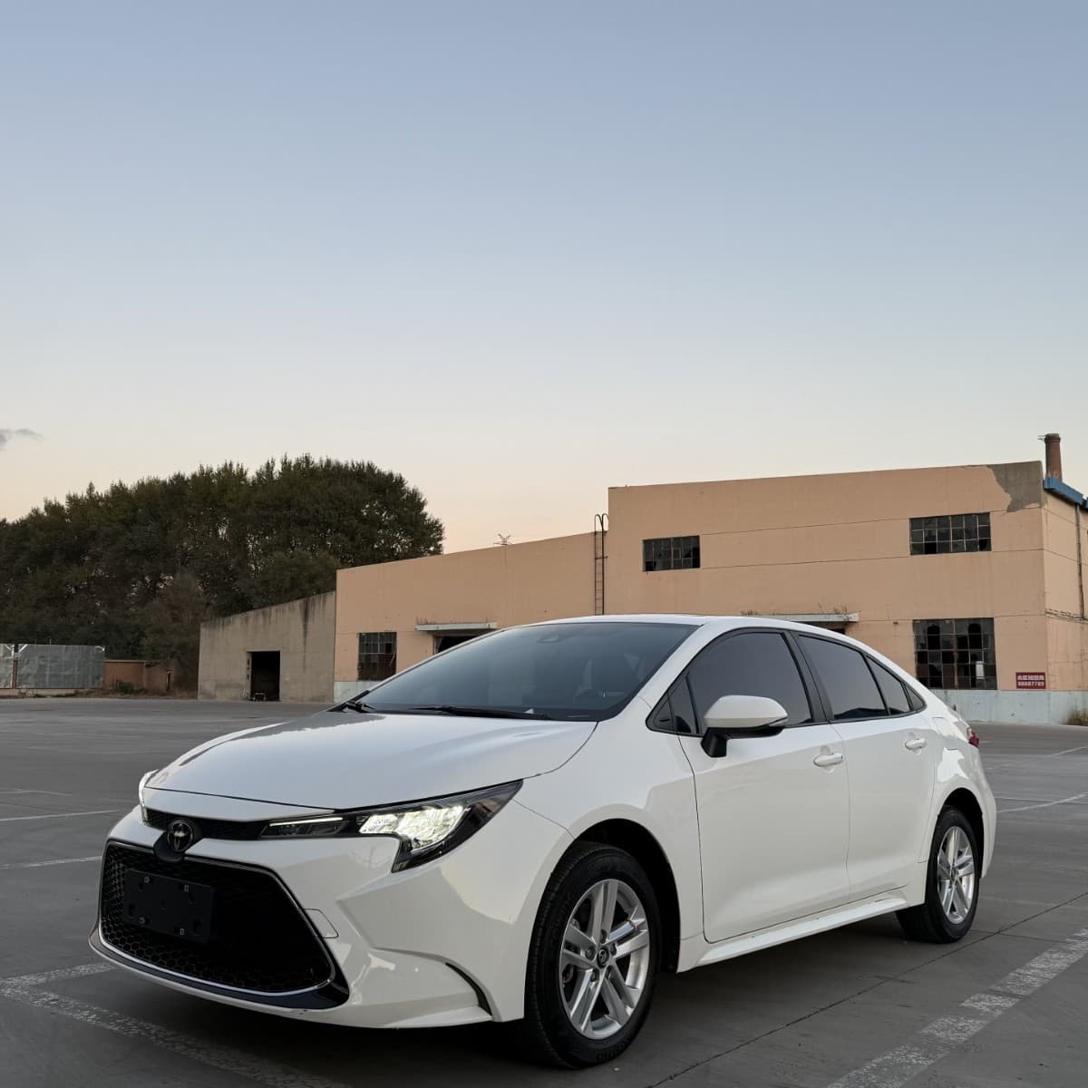 Levin 2022 185T CVT Luxury Edition