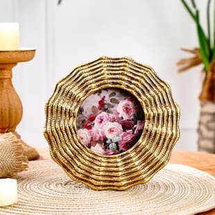 French Vintage Ripple Pattern Gold Round Photo Frame Light Luxury Resin Wavy Lace Tabletop Frame Desktop Decorative Frame