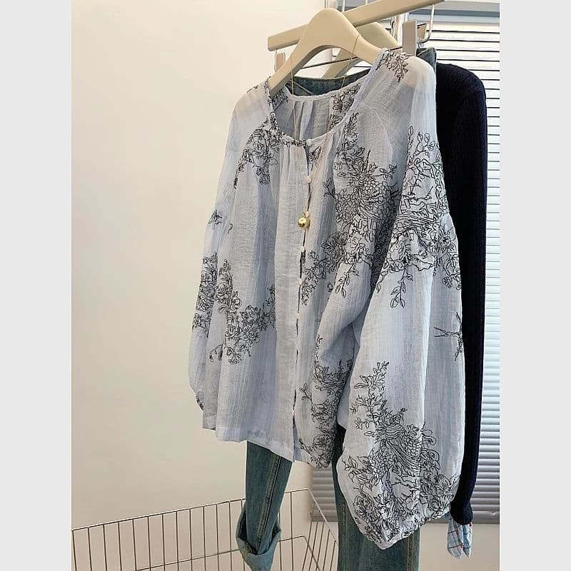French Unique Stylish Elegant Top 2025 Summer Premium Light Luxury Age-Defying Blue Print Blouse